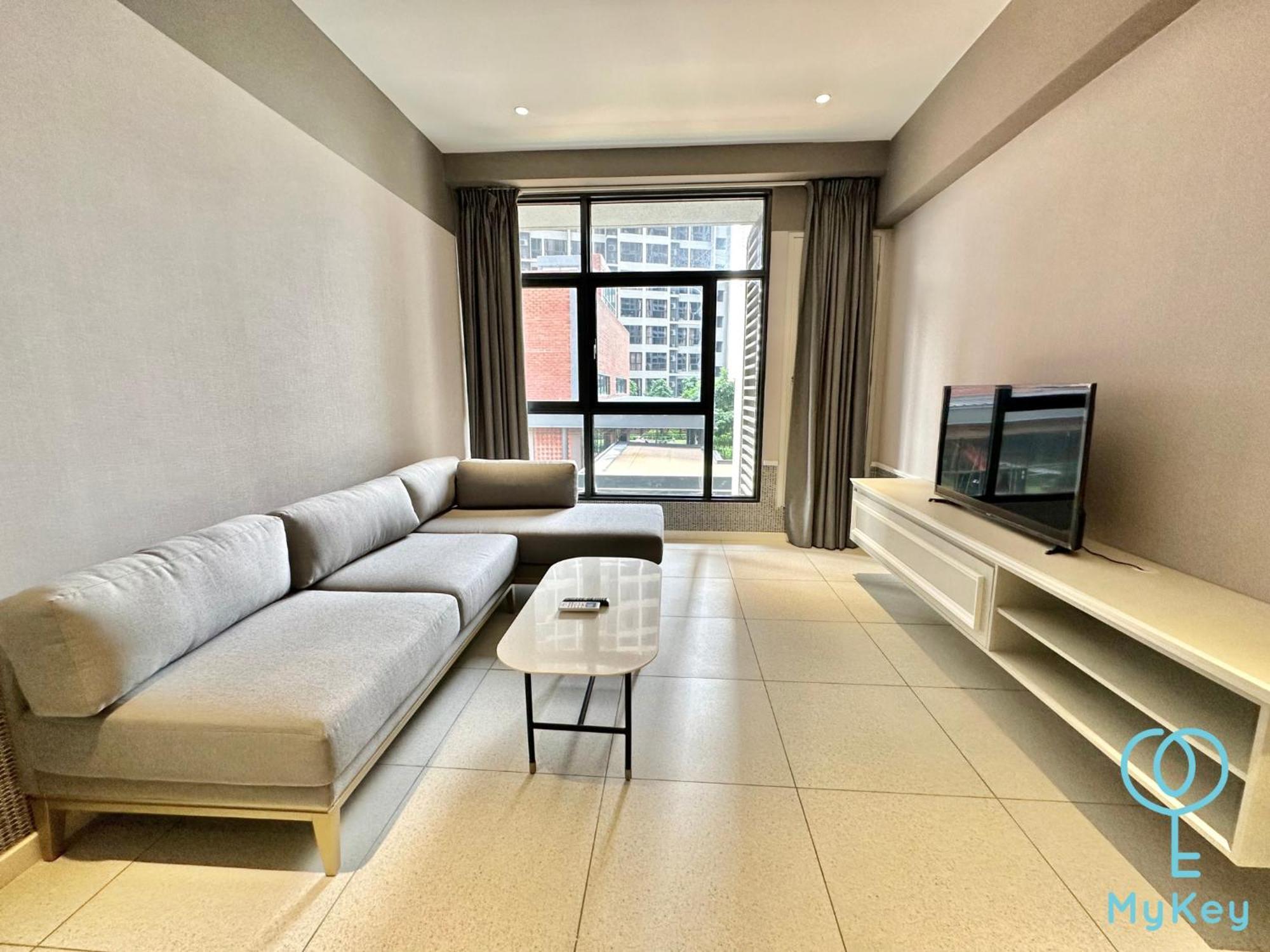 Millerz Square By Mykey Apartment กัวลาลัมเปอร์ ภายนอก รูปภาพ A living room in a serviced apartment in Ho Chi Minh City, Vietnam