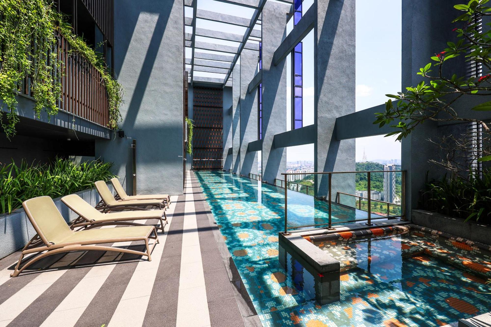 Millerz Square By Mykey Apartment กัวลาลัมเปอร์ ภายนอก รูปภาพ Sky Pool