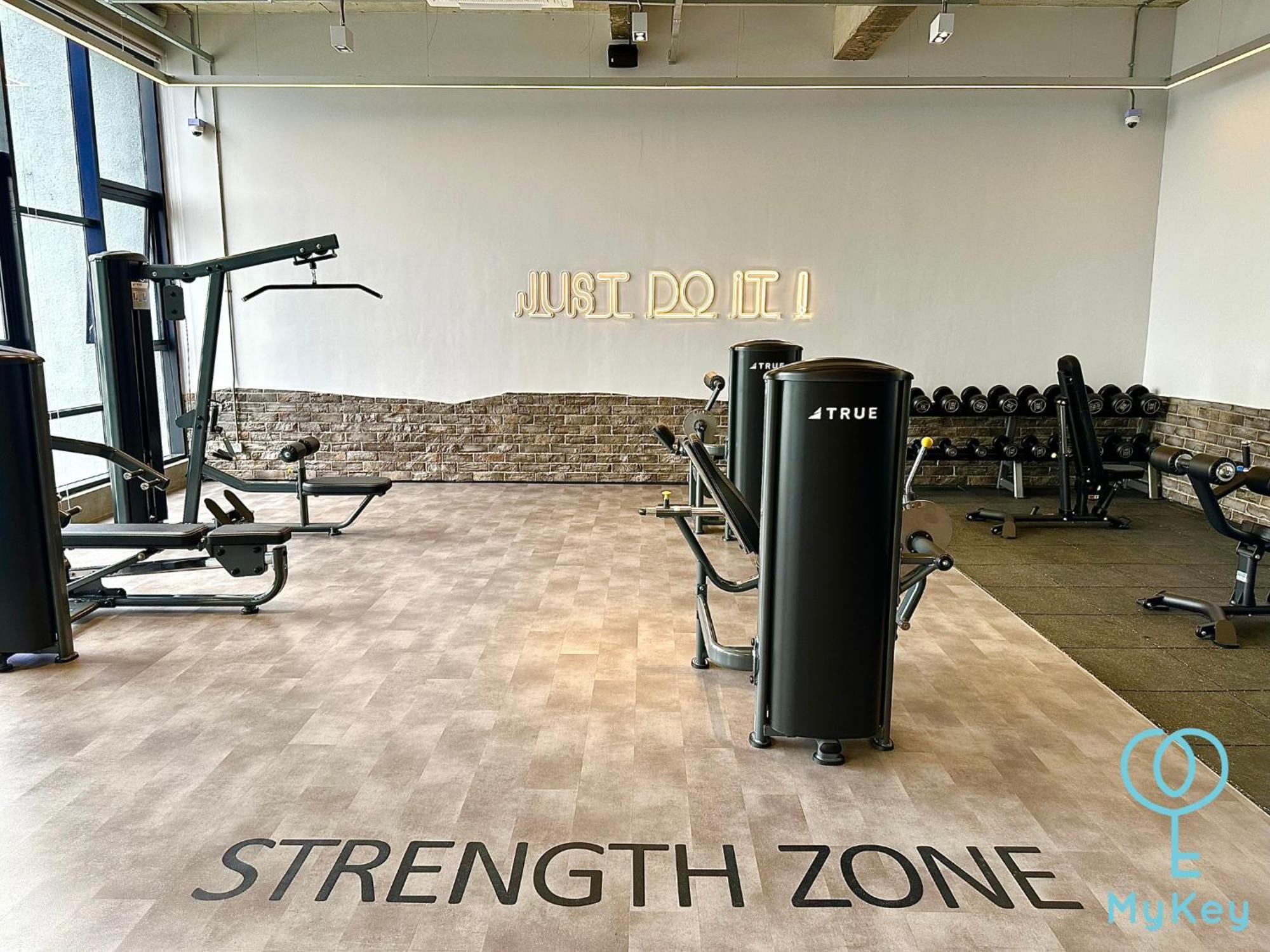 Millerz Square By Mykey Apartment กัวลาลัมเปอร์ ภายนอก รูปภาพ Strength Zone