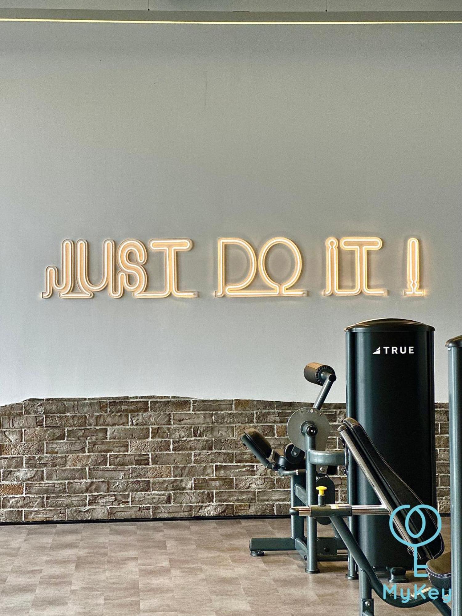 Millerz Square By Mykey Apartment กัวลาลัมเปอร์ ภายนอก รูปภาพ Just Do It!