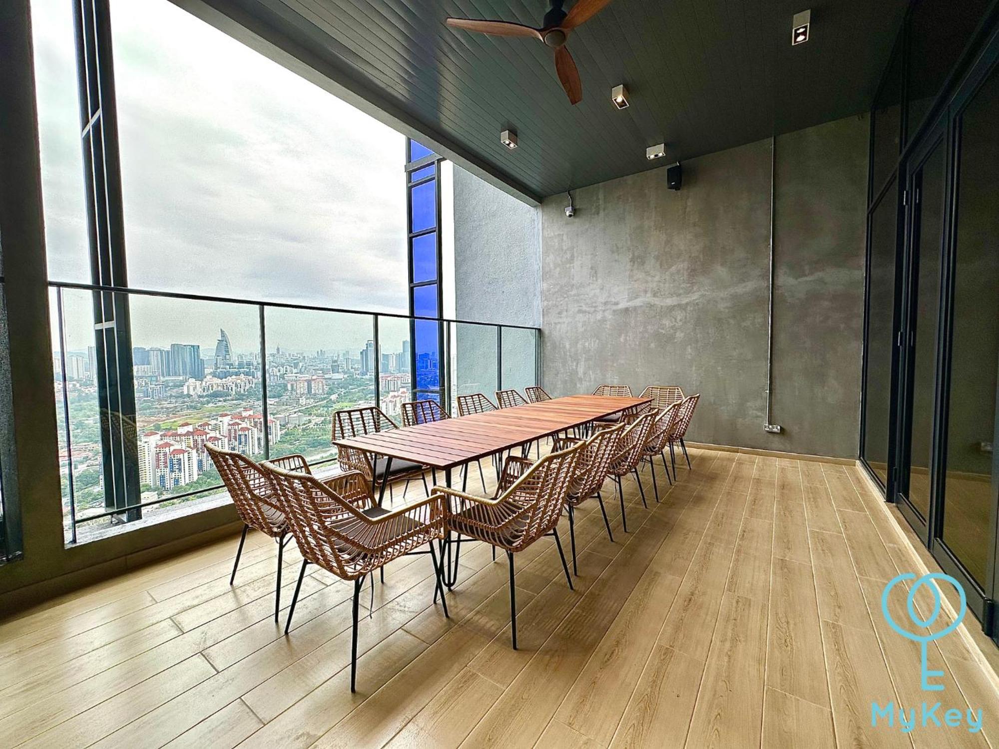 Millerz Square By Mykey Apartment กัวลาลัมเปอร์ ภายนอก รูปภาพ Sky Garden